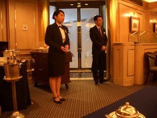 ホテルで活躍する先輩より、学生時代から今に至るまでの苦労話や 就職活動の進め方など、様々な体験談を披露して頂きました。 