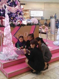 絵本の読み聞かせ