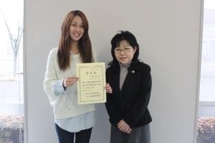 指導にあたった佐藤麻菜先生と