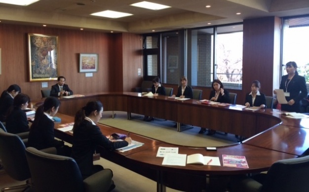 日高市長様へのプレゼンテーション