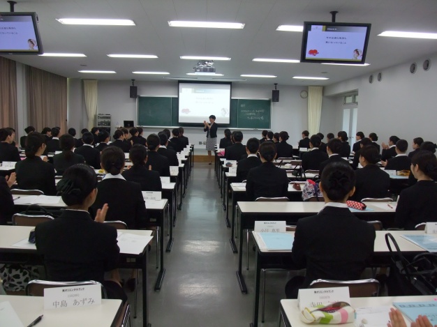 冒頭から引き込まれるお話でした。