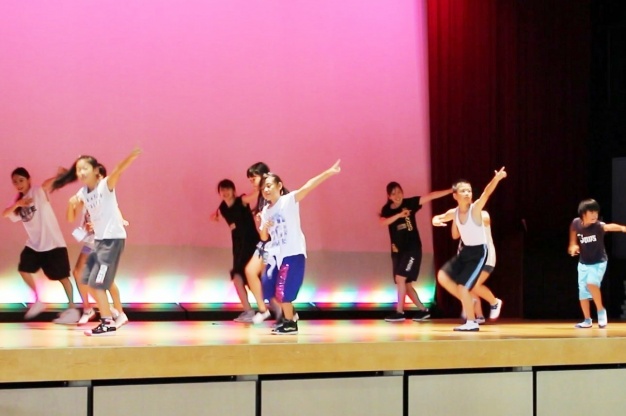 最後には舞台で発表