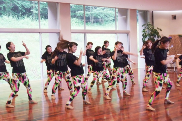 ダンスサークルNEXTの演技