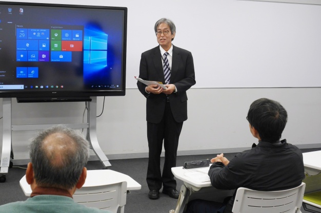 最終日には、ご参加いただいた皆様へ桾沢学長が謝辞を述べました